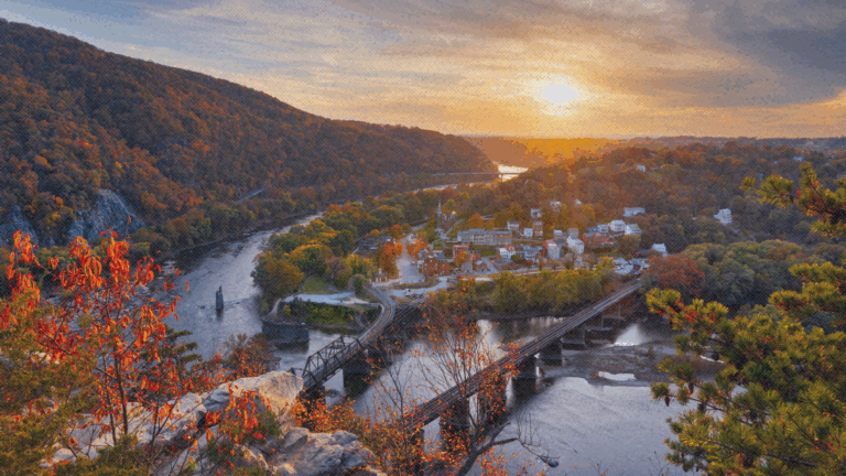 Creating a Transcontinental Railroad Will Strengthen America